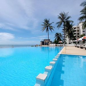 Villa Beach Front